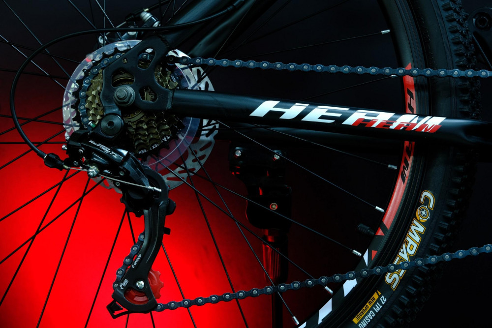 Heam Alpha 200 Матовый Чёрный/Красный рама 19 (на рост 171-182)