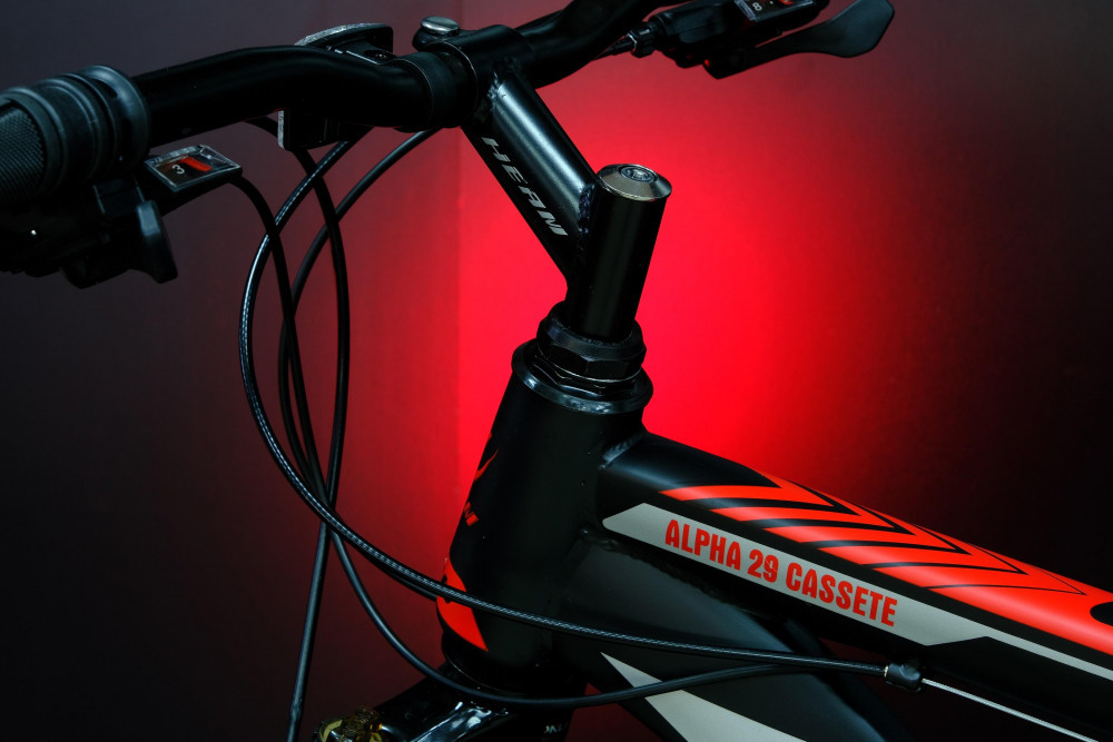 HEAM ALPHA 29 Cassete Матовый Чёрный/Красный рама 21 (на рост 183-190)